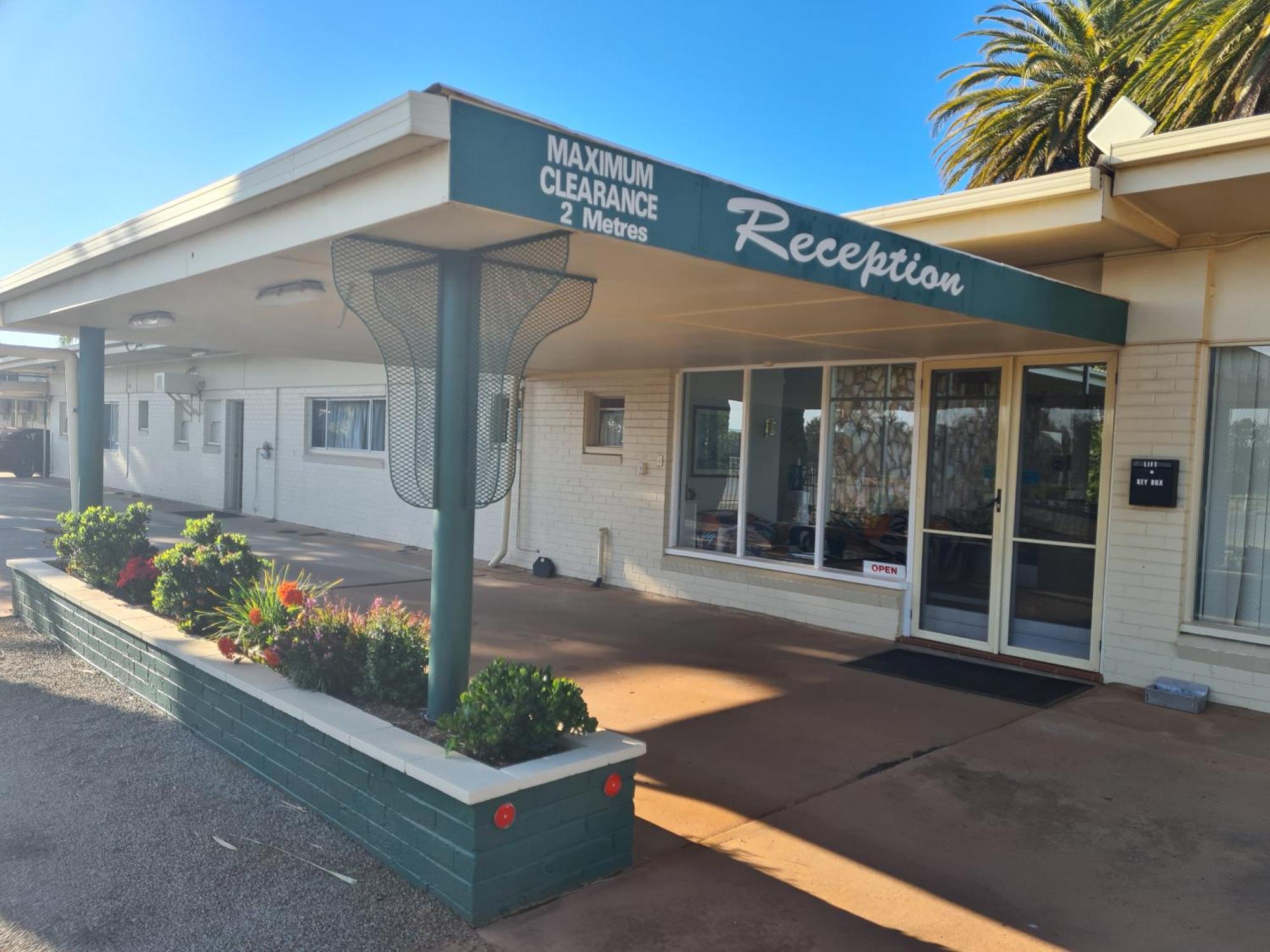 Motel Riverina Leeton ภายนอก รูปภาพ