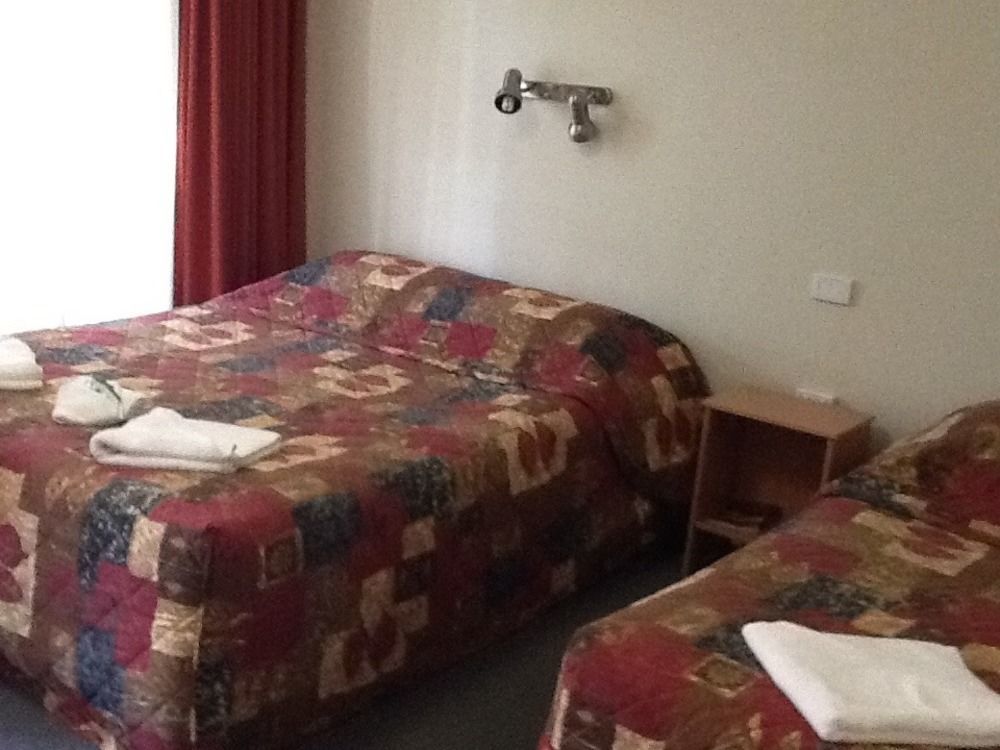 Motel Riverina Leeton ภายนอก รูปภาพ