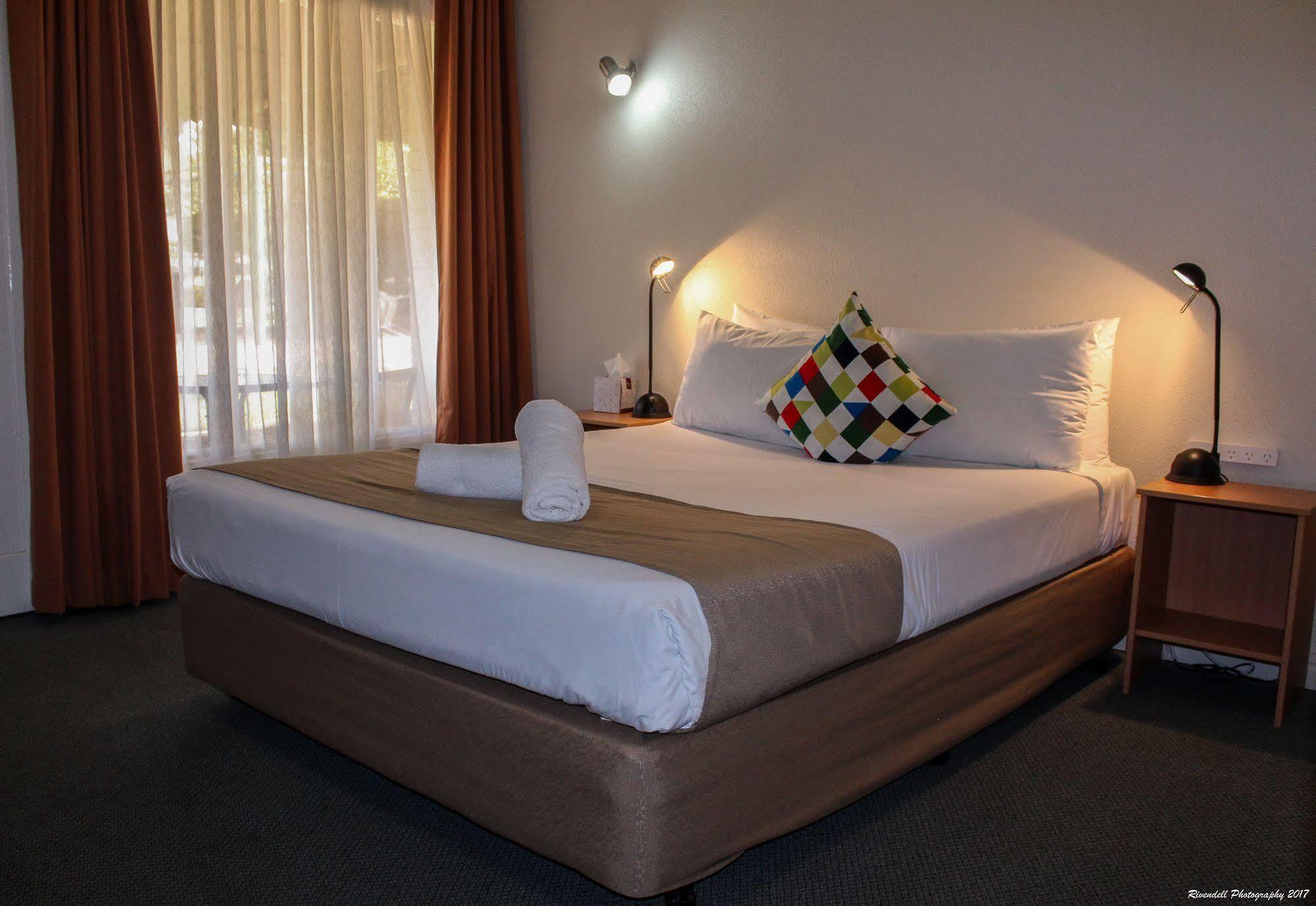 Motel Riverina Leeton ภายนอก รูปภาพ