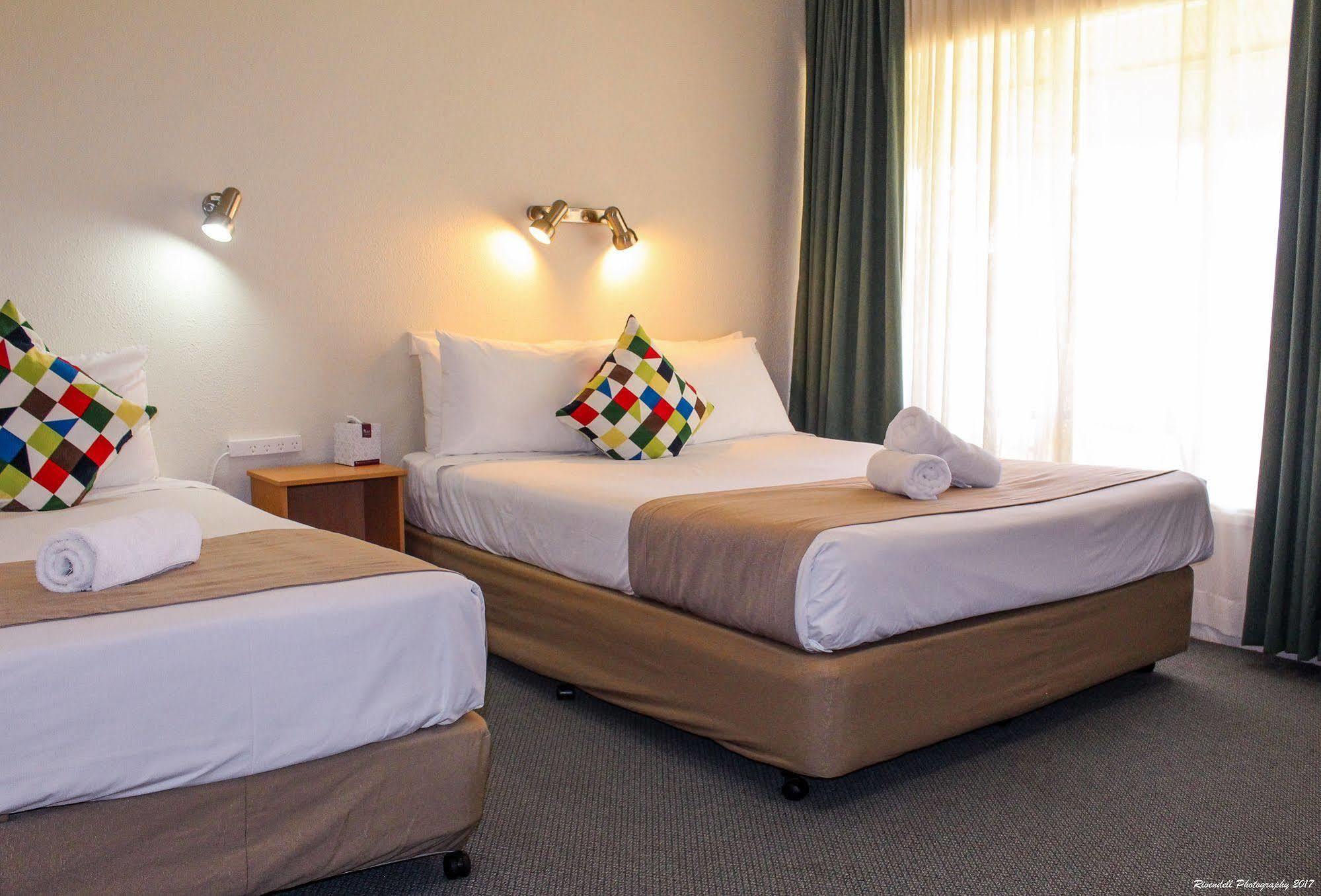 Motel Riverina Leeton ภายนอก รูปภาพ