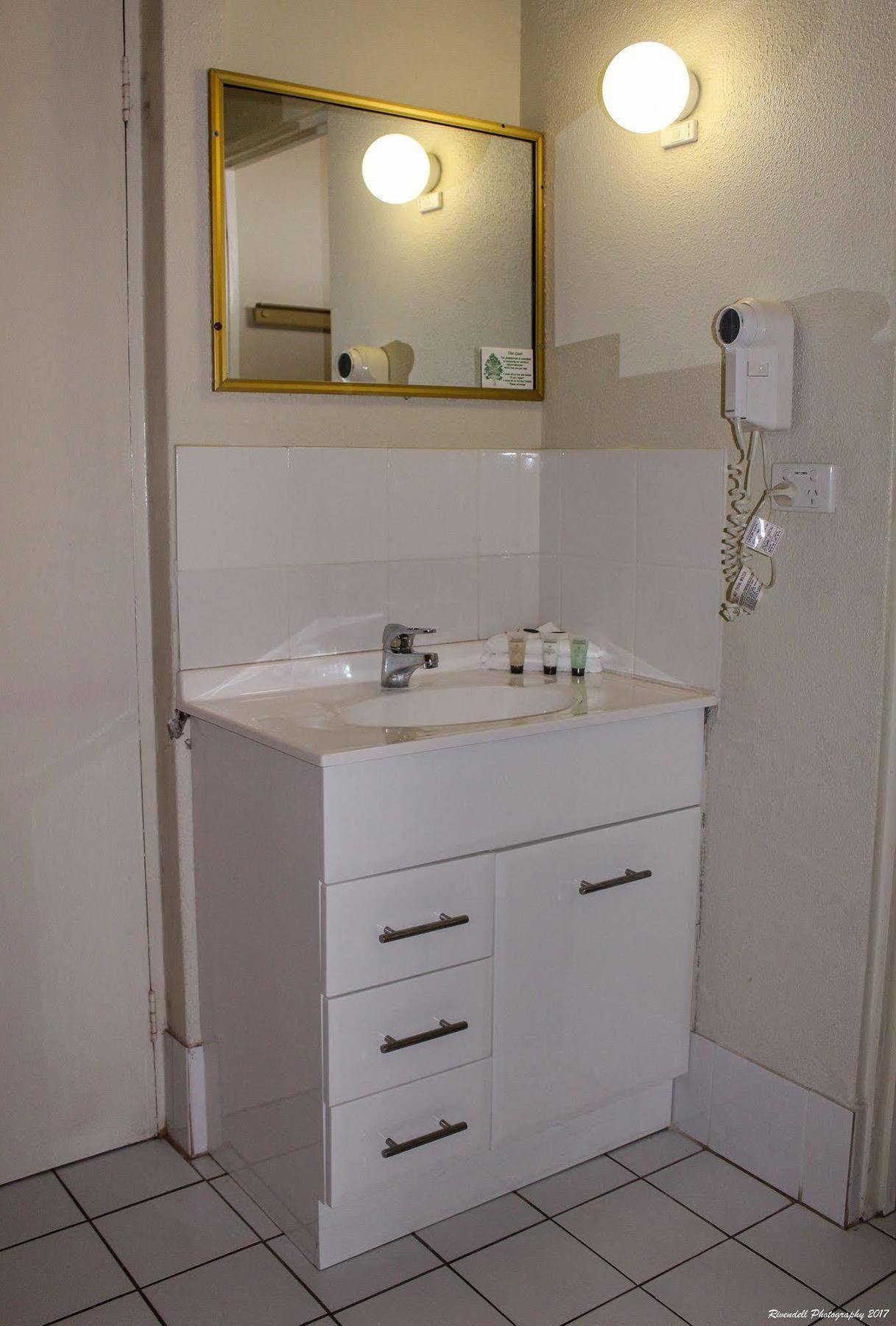 Motel Riverina Leeton ภายนอก รูปภาพ