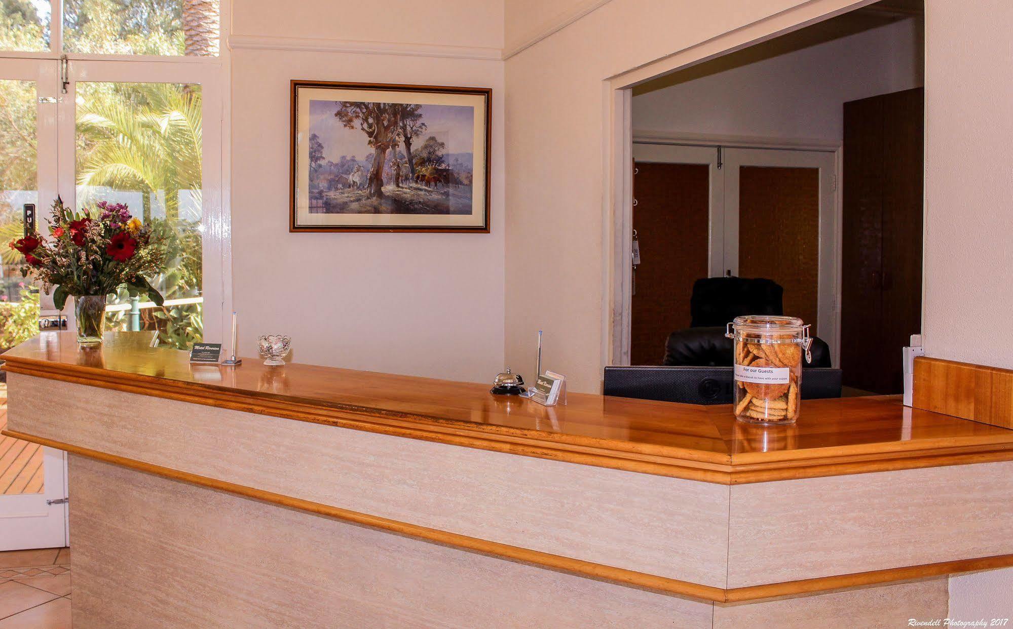 Motel Riverina Leeton ภายนอก รูปภาพ