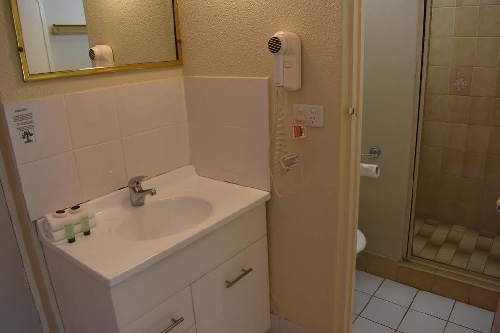 Motel Riverina Leeton ภายนอก รูปภาพ