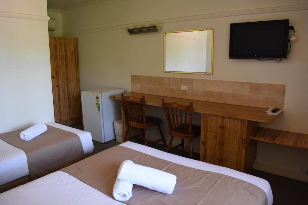 Motel Riverina Leeton ภายนอก รูปภาพ